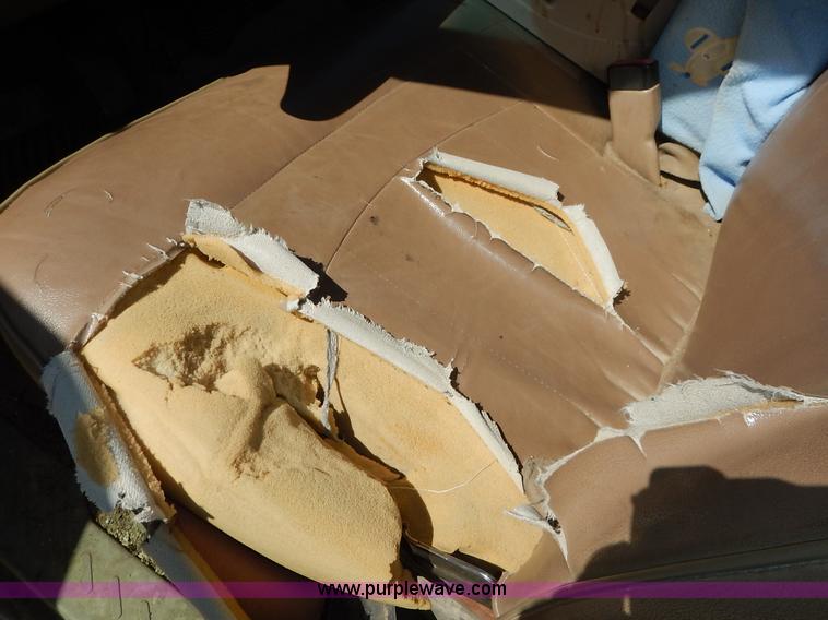 image for item K7341 1999 Ford F150 pickup truck