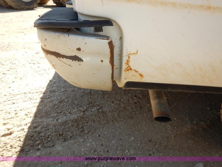 image for item K7341 1999 Ford F150 pickup truck