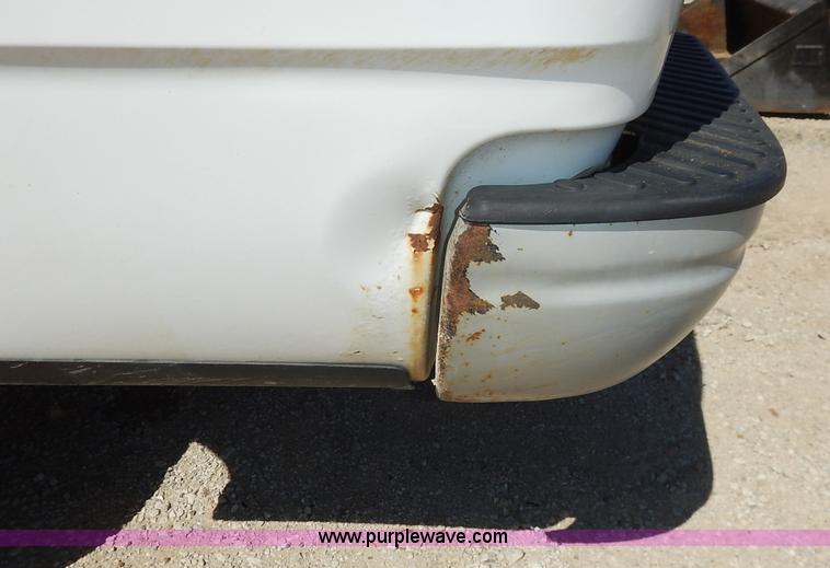 image for item K7341 1999 Ford F150 pickup truck