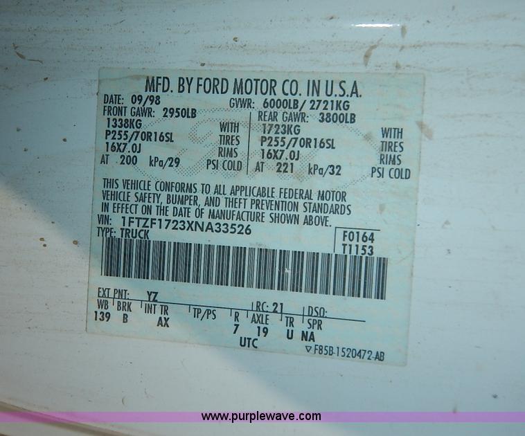 image for item K7341 1999 Ford F150 pickup truck