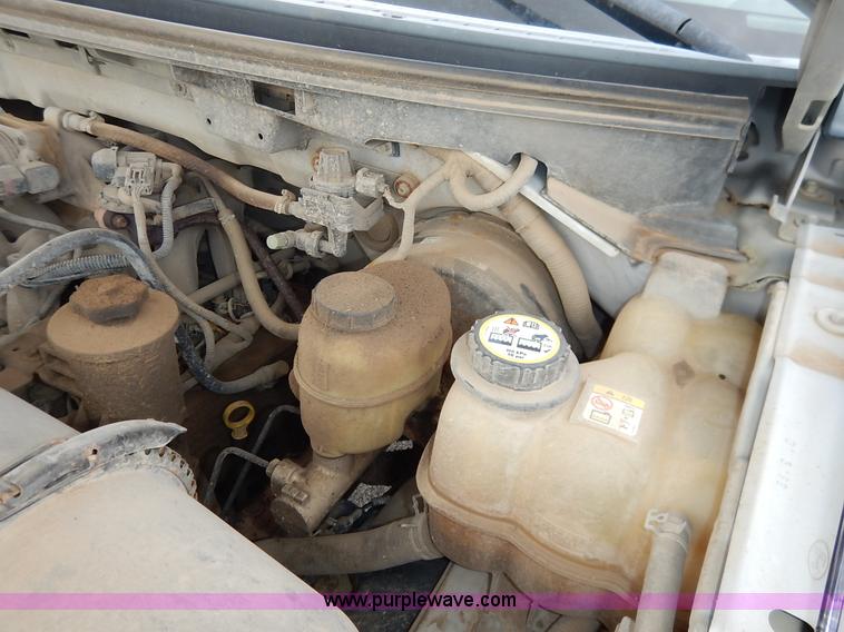 image for item K7434 2005 Ford F150 XL SuperCab pickup truck