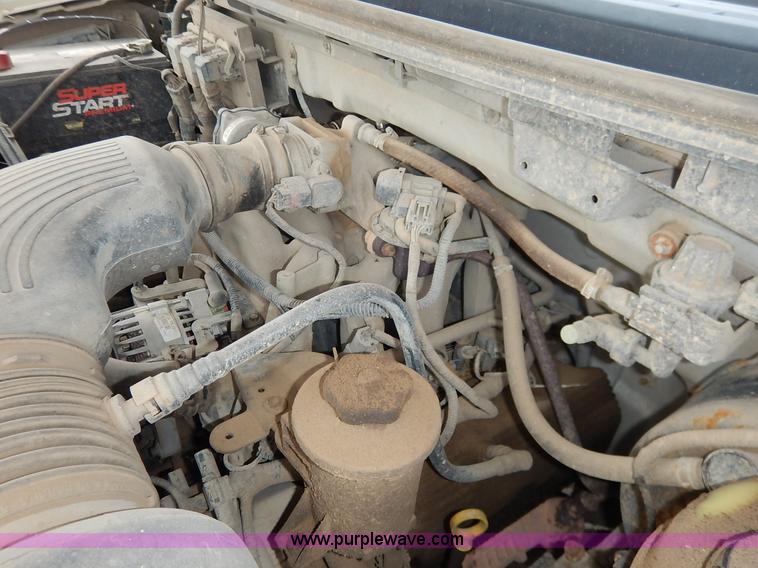 image for item K7434 2005 Ford F150 XL SuperCab pickup truck