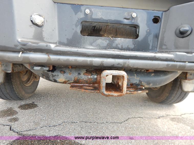 image for item K7434 2005 Ford F150 XL SuperCab pickup truck