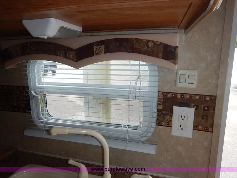 image for item K7437 2008 Gulf Stream Ameri-Lite Ultra Lite camper