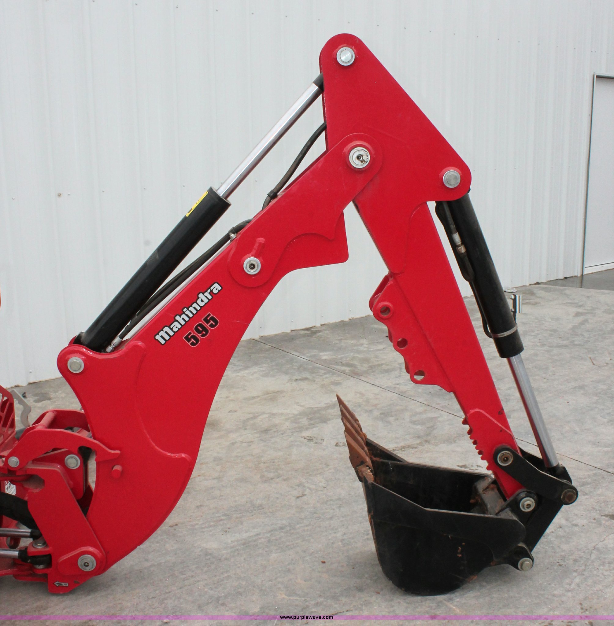 Mahindra 595 backhoe attachment in Norman, OK Item H5815 sold