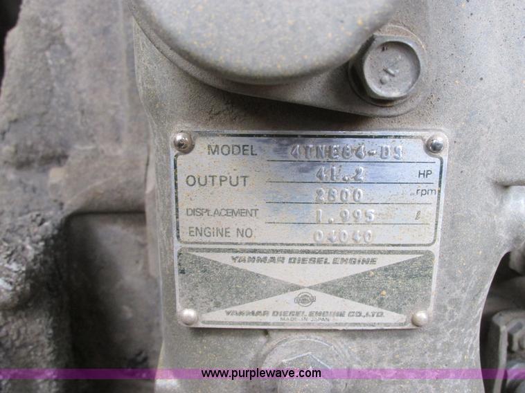 image for item A8799 1996 Daewoo 601 skid steer