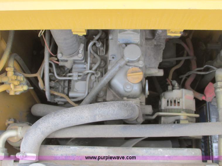 image for item A8799 1996 Daewoo 601 skid steer