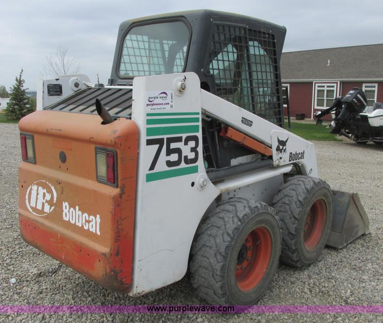 image for item A8801 2000 Bobcat 753 skid steer