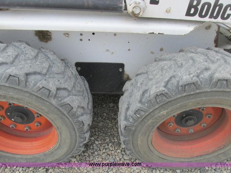 image for item A8801 2000 Bobcat 753 skid steer