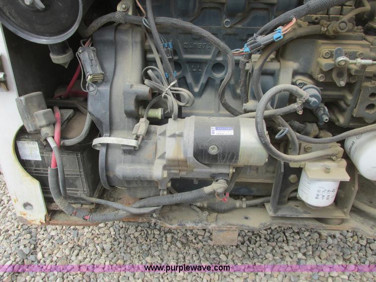 image for item A8801 2000 Bobcat 753 skid steer