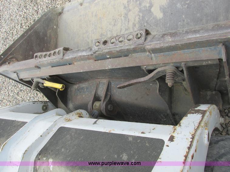 image for item A8801 2000 Bobcat 753 skid steer