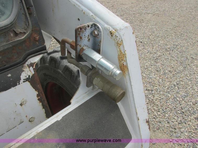 image for item A8801 2000 Bobcat 753 skid steer