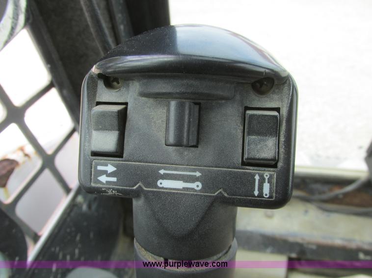 image for item A8801 2000 Bobcat 753 skid steer