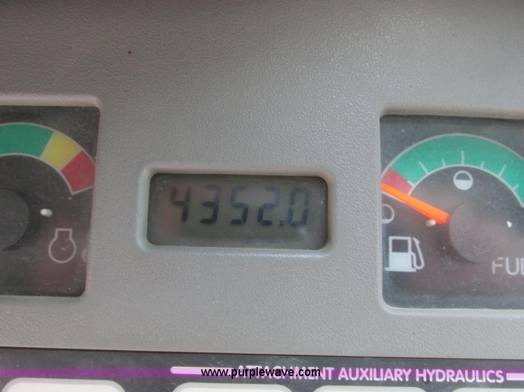 image for item A8801 2000 Bobcat 753 skid steer