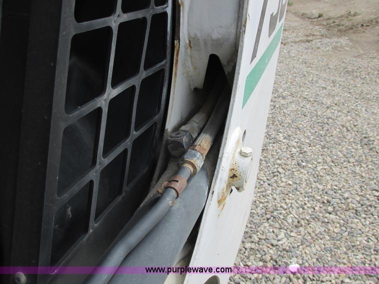 image for item A8801 2000 Bobcat 753 skid steer