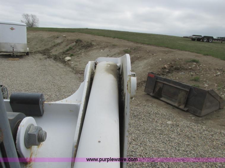 image for item A8801 2000 Bobcat 753 skid steer