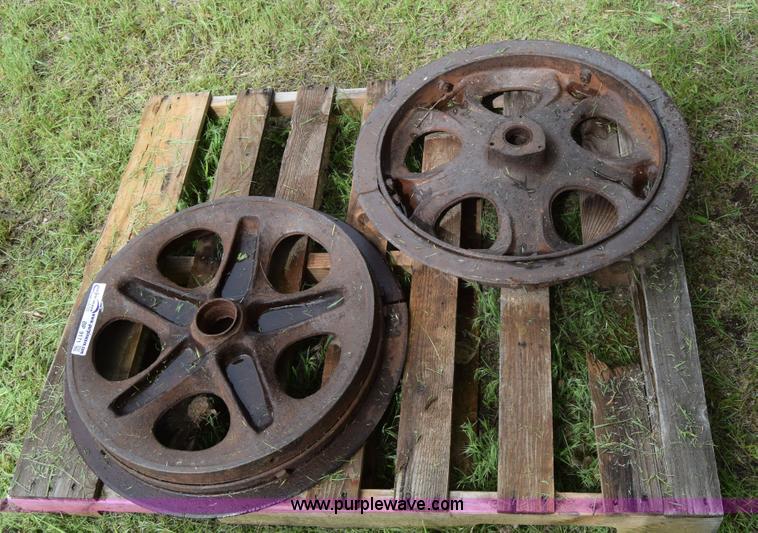 Farmall H steel wheels in Buhler, KS Item BP9171 sold Purple Wave