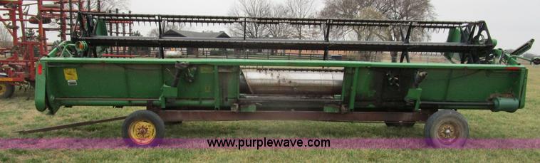 image for item D2379 1998 John Deere 925 platform flex head