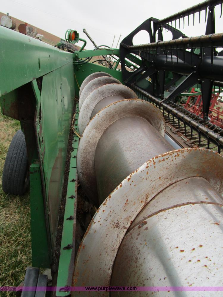image for item D2379 1998 John Deere 925 platform flex head
