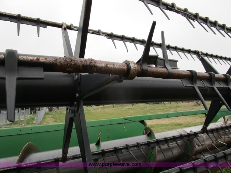 image for item D2379 1998 John Deere 925 platform flex head