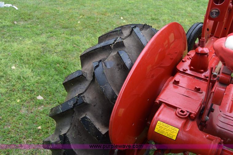 image for item E6484 1939 Farmall A tractor