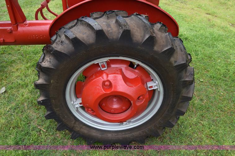 image for item E6484 1939 Farmall A tractor