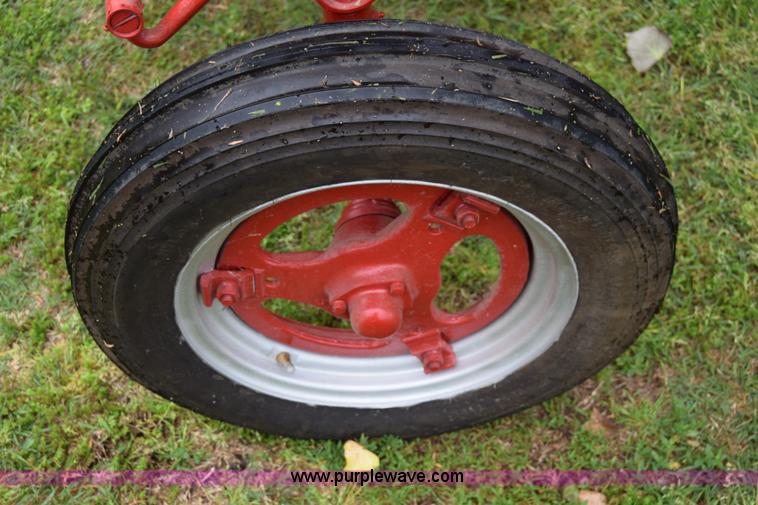 image for item E6484 1939 Farmall A tractor