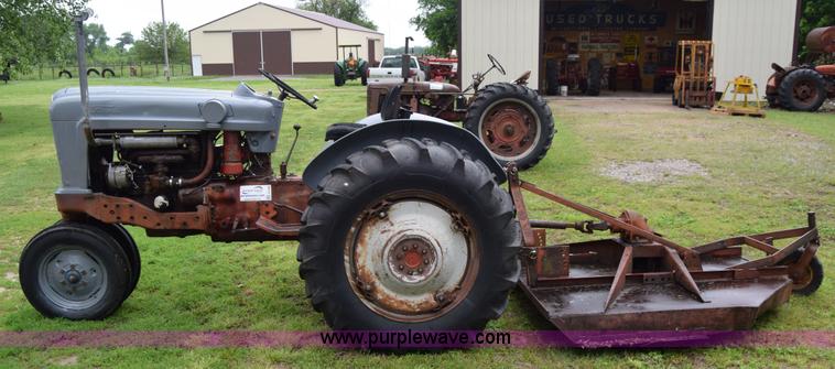 image for item E6486 Ford 950 tractor