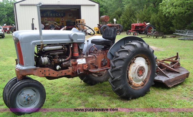 image for item E6486 Ford 950 tractor