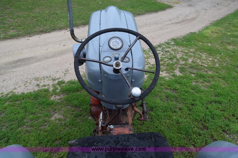 image for item E6486 Ford 950 tractor