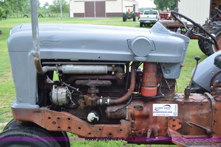 image for item E6486 Ford 950 tractor