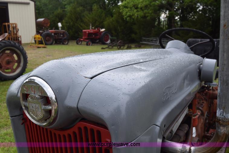 image for item E6486 Ford 950 tractor