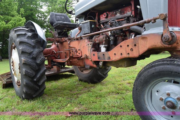 image for item E6486 Ford 950 tractor