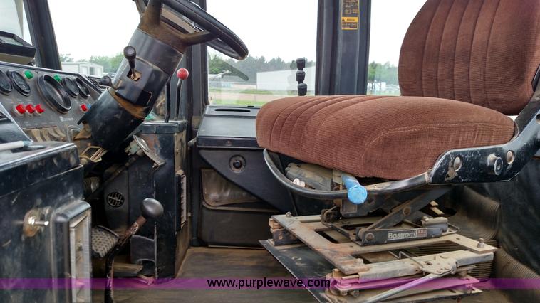 image for item F7793 1977 Steiger Bearcat III PT225 4WD tractor