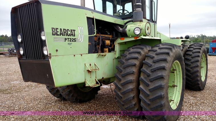 image for item F7793 1977 Steiger Bearcat III PT225 4WD tractor