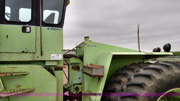 image for item F7793 1977 Steiger Bearcat III PT225 4WD tractor