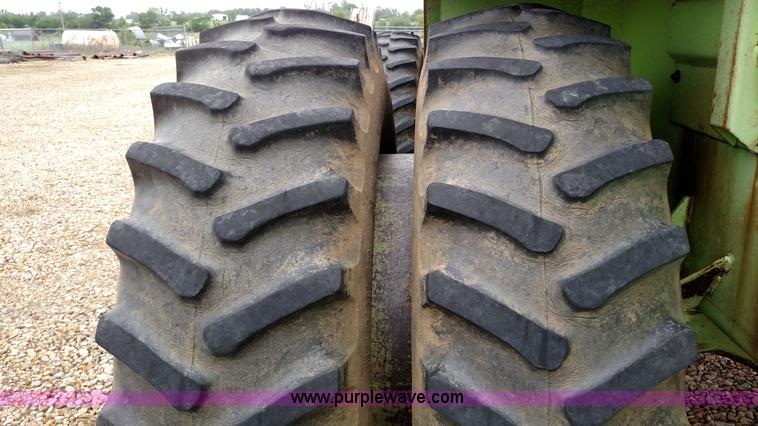 image for item F7793 1977 Steiger Bearcat III PT225 4WD tractor