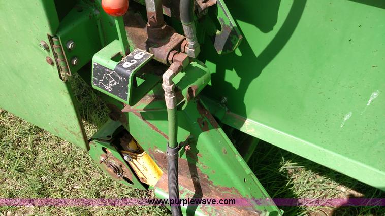 image for item F7798 1992 John Deere 535 round baler