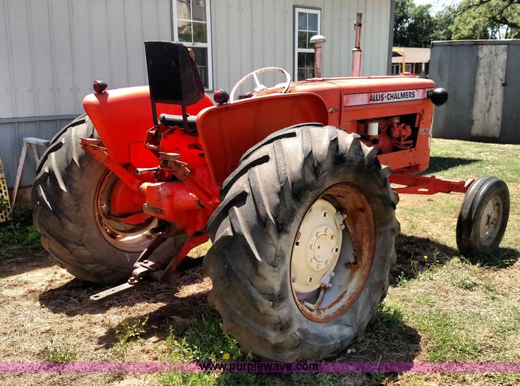 image for item F7802 Allis Chalmers D17 tractor