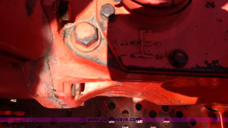 image for item F7802 Allis Chalmers D17 tractor