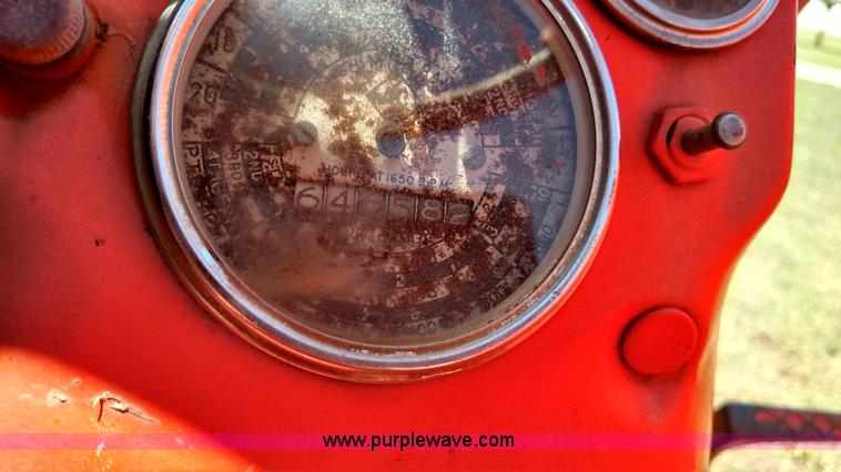 image for item F7802 Allis Chalmers D17 tractor