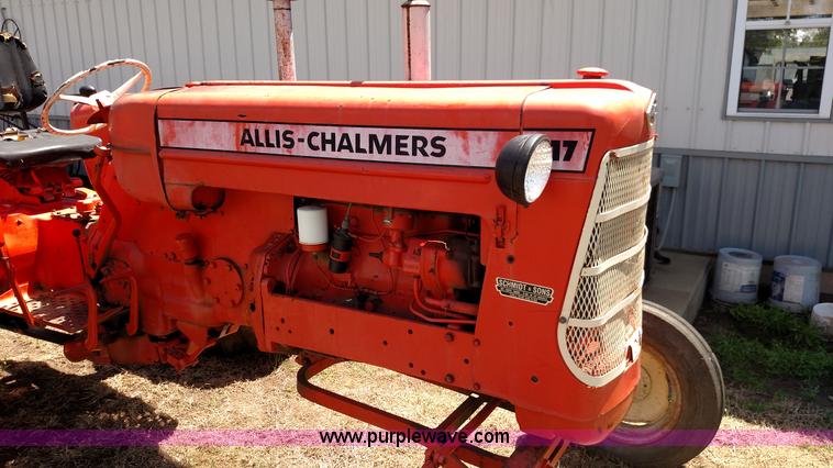 image for item F7802 Allis Chalmers D17 tractor