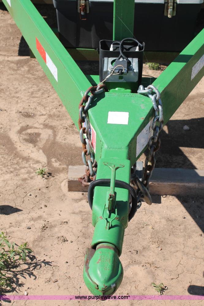 image for item H1505 Lee 1,000 gallon fuel tank trailer