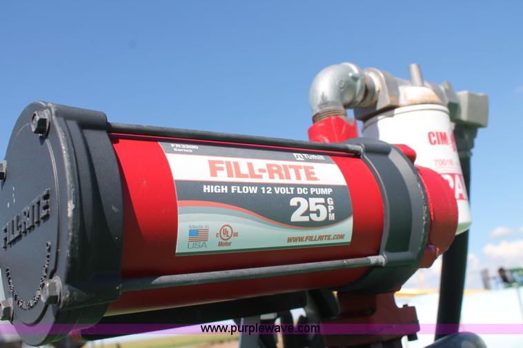 image for item H1505 Lee 1,000 gallon fuel tank trailer