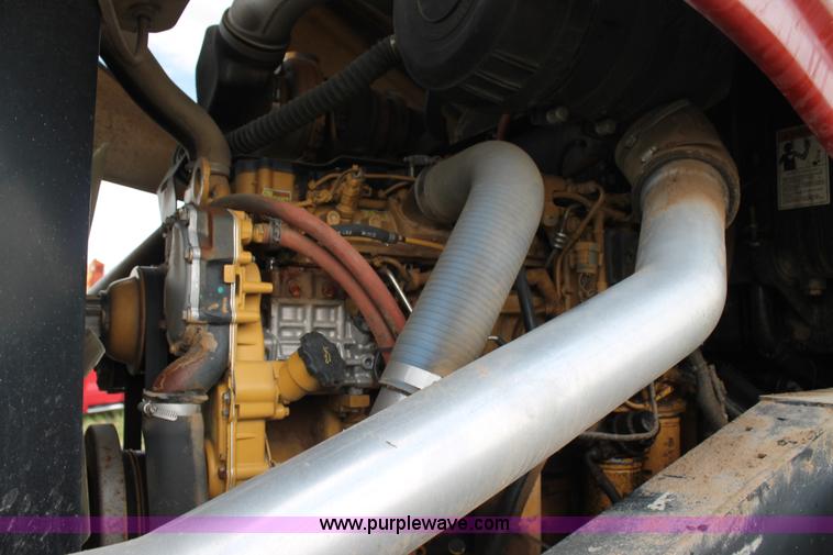 image for item H1506 2008 MacDon M200 self-propelled windrower