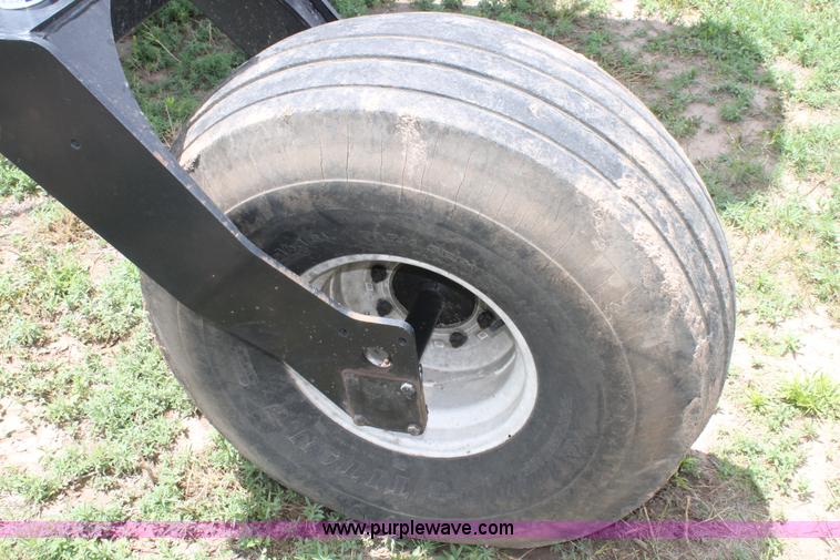 image for item H1506 2008 MacDon M200 self-propelled windrower