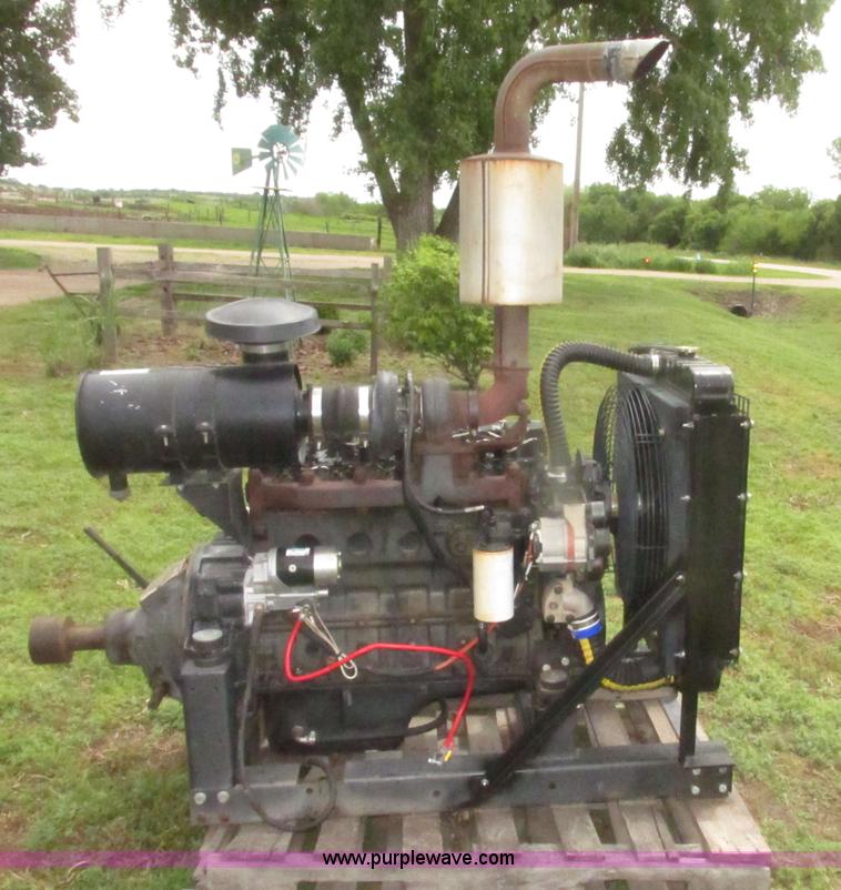 image for item H4632 2004 Cummins 6BT irrigation power unit