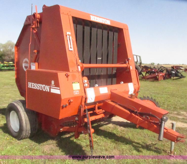 image for item H4642 1985 Hesston 5585 round baler