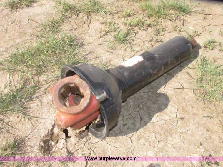 image for item H4642 1985 Hesston 5585 round baler