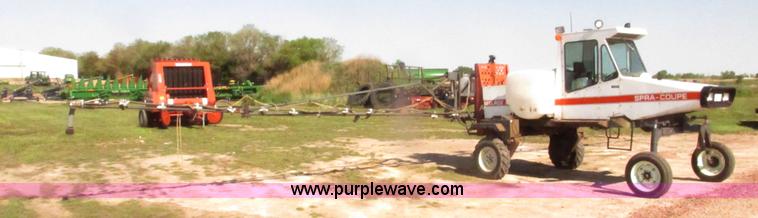 image for item H4643 Melroe Spra-Coupe 220 sprayer